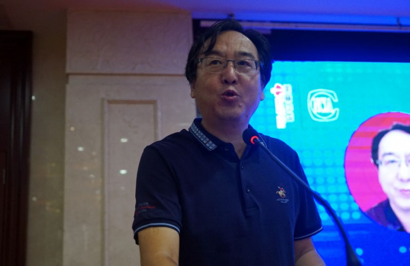 石家莊金魚涂料集團董事長助理焦輝軍致辭