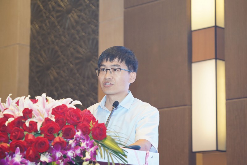 中科院海洋重點實驗室主任、中科院寧波材料所所長助理、國家杰出青年基金獲得者、寧波涂協(xié)專委會名譽主任王立平：二維片層材料調控的新型海洋重防腐涂料體系關鍵技術與工程應用
