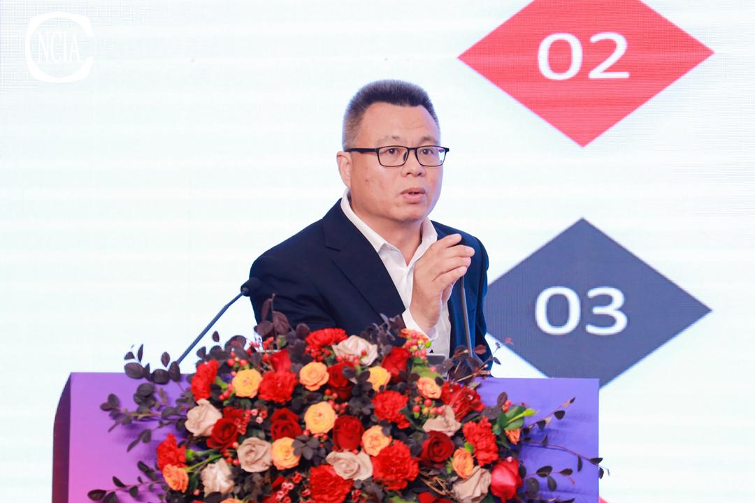 重慶渝輝智能裝備有限公司技術(shù)顧問呂建中：新質(zhì)生產(chǎn)力——涂料行業(yè)超細(xì)研磨設(shè)備智能化技術(shù)及其應(yīng)用